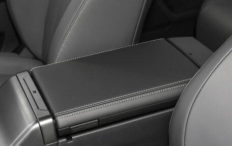 Toyota RAV4, 2026 год, 4 445 000 рублей, 24 фотография