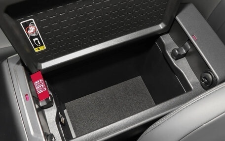 Toyota RAV4, 2026 год, 4 445 000 рублей, 28 фотография