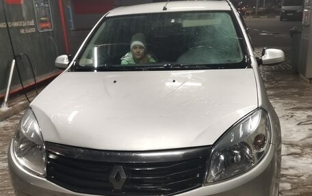 Renault Sandero I, 2014 год, 550 000 рублей, 1 фотография