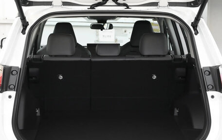 Toyota RAV4, 2026 год, 4 445 000 рублей, 34 фотография