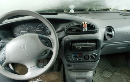 Chrysler Voyager III, 1998 год, 120 000 рублей, 3 фотография