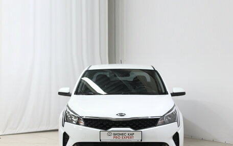 KIA Rio IV, 2020 год, 1 550 000 рублей, 2 фотография