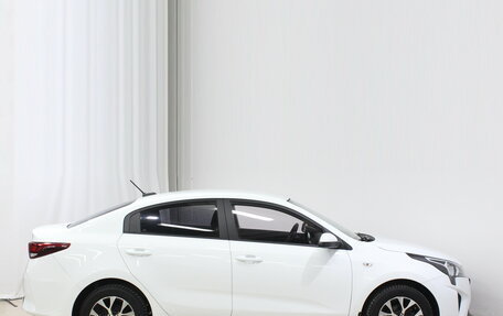 KIA Rio IV, 2020 год, 1 550 000 рублей, 4 фотография