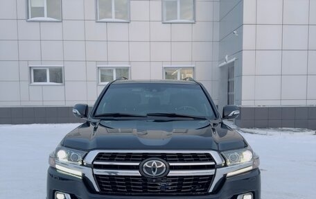Toyota Land Cruiser 200, 2020 год, 8 950 000 рублей, 4 фотография