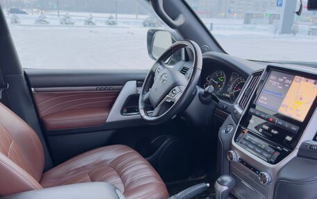 Toyota Land Cruiser 200, 2020 год, 8 950 000 рублей, 8 фотография