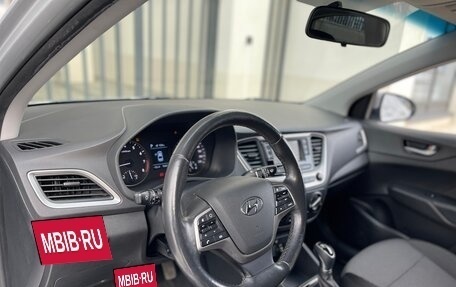 Hyundai Solaris II рестайлинг, 2017 год, 1 437 000 рублей, 22 фотография
