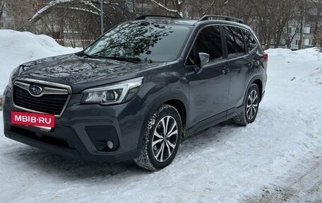Subaru Forester, 2019 год, 2 300 000 рублей, 2 фотография