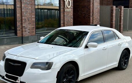 Chrysler 300C II, 2015 год, 1 600 000 рублей, 2 фотография