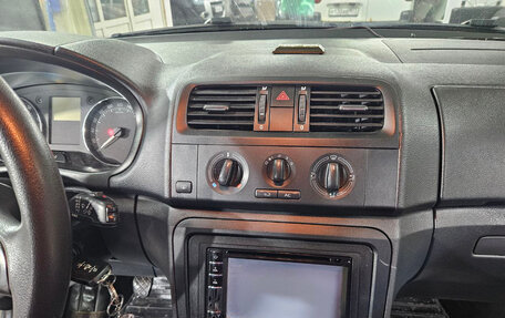 Skoda Fabia II, 2013 год, 430 000 рублей, 8 фотография