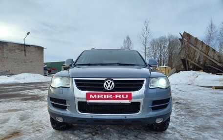Volkswagen Touareg III, 2008 год, 1 350 000 рублей, 2 фотография