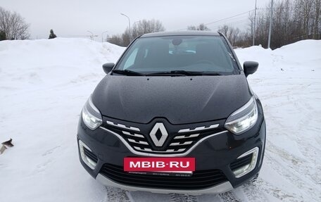 Renault Kaptur I рестайлинг, 2021 год, 1 600 000 рублей, 3 фотография