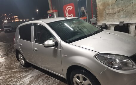 Renault Sandero I, 2014 год, 550 000 рублей, 3 фотография