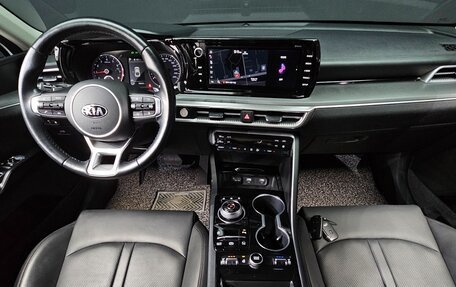 KIA K5, 2022 год, 2 411 000 рублей, 16 фотография