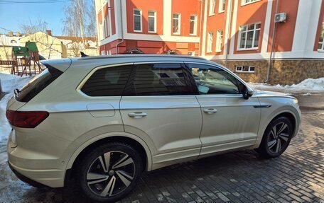 Volkswagen Touareg III, 2018 год, 4 850 000 рублей, 4 фотография
