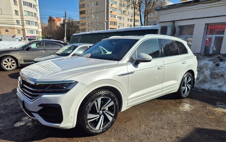 Volkswagen Touareg III, 2018 год, 4 850 000 рублей, 6 фотография