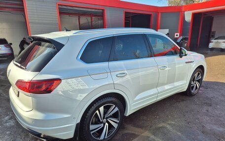 Volkswagen Touareg III, 2018 год, 4 850 000 рублей, 10 фотография