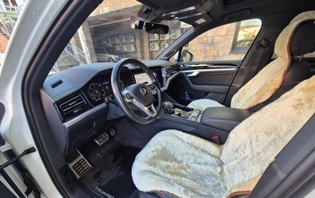 Volkswagen Touareg III, 2018 год, 4 850 000 рублей, 16 фотография