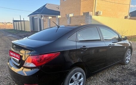 Hyundai Solaris II рестайлинг, 2011 год, 750 000 рублей, 9 фотография