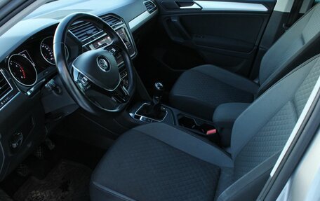 Volkswagen Tiguan II, 2019 год, 1 600 000 рублей, 14 фотография