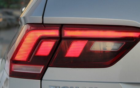 Volkswagen Tiguan II, 2019 год, 1 600 000 рублей, 10 фотография