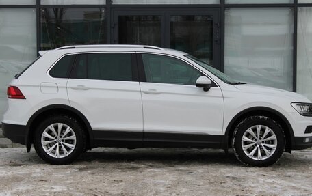 Volkswagen Tiguan II, 2017 год, 2 270 000 рублей, 4 фотография