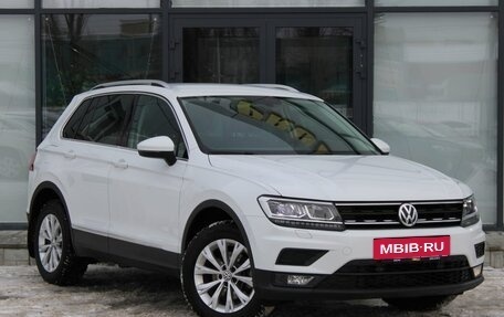 Volkswagen Tiguan II, 2017 год, 2 270 000 рублей, 3 фотография