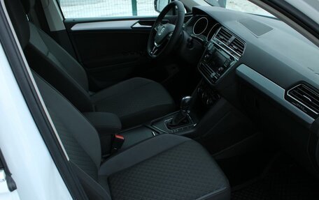 Volkswagen Tiguan II, 2017 год, 2 270 000 рублей, 15 фотография