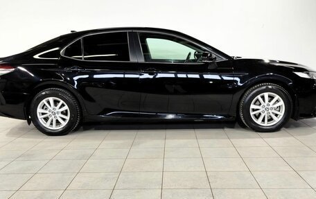 Toyota Camry, 2020 год, 2 990 000 рублей, 4 фотография