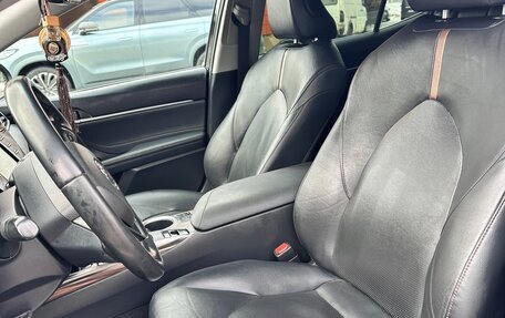 Toyota Camry, 2018 год, 2 800 000 рублей, 9 фотография