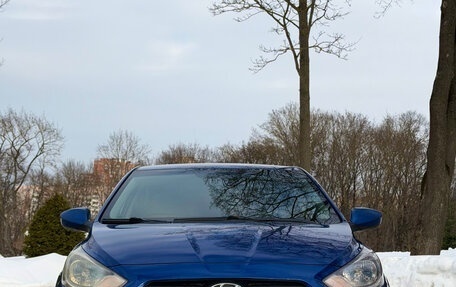 Hyundai Solaris II рестайлинг, 2013 год, 740 000 рублей, 3 фотография