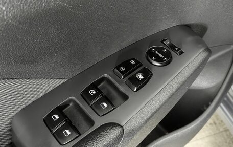 Hyundai Solaris II рестайлинг, 2019 год, 1 360 000 рублей, 23 фотография