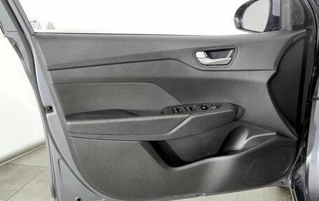 Hyundai Solaris II рестайлинг, 2019 год, 1 360 000 рублей, 22 фотография