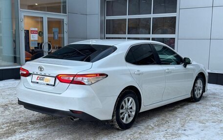 Toyota Camry, 2019 год, 2 650 000 рублей, 7 фотография
