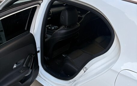 Mercedes-Benz A-Класс, 2018 год, 1 500 000 рублей, 6 фотография