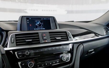 BMW 3 серия, 2018 год, 2 200 000 рублей, 13 фотография