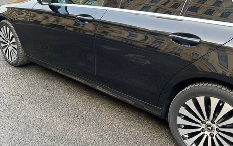 Mercedes-Benz E-Класс, 2019 год, 2 495 000 рублей, 5 фотография