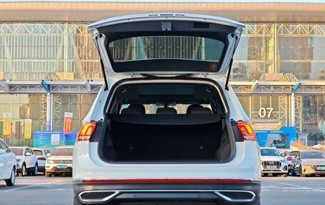 Volkswagen Tiguan II, 2023 год, 2 492 000 рублей, 21 фотография