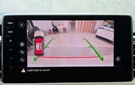 Volkswagen Tiguan II, 2023 год, 2 492 000 рублей, 15 фотография