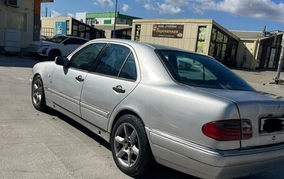 Mercedes-Benz E-Класс, 1999 год, 250 000 рублей, 1 фотография