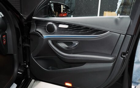 Mercedes-Benz E-Класс, 2019 год, 3 190 000 рублей, 19 фотография