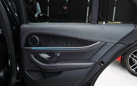 Mercedes-Benz E-Класс, 2019 год, 3 190 000 рублей, 17 фотография