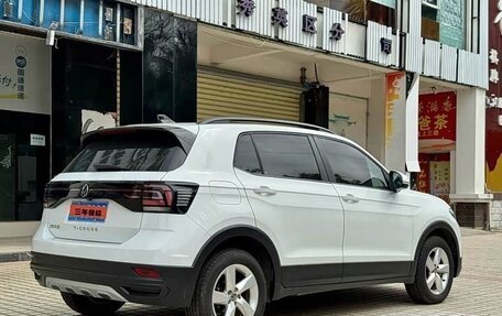 Volkswagen T-Cross I, 2023 год, 1 680 000 рублей, 4 фотография