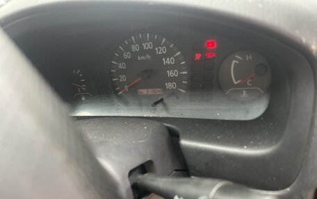 Mazda Familia Y11, 2002 год, 170 000 рублей, 7 фотография