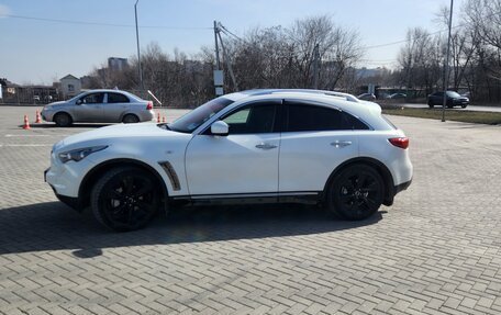 Infiniti FX II, 2010 год, 2 100 000 рублей, 3 фотография