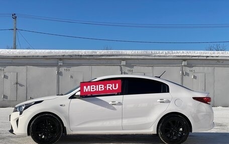 KIA Rio IV, 2021 год, 1 550 000 рублей, 2 фотография