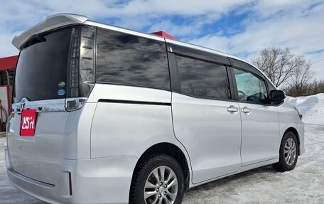 Toyota Voxy III, 2015 год, 1 700 000 рублей, 15 фотография