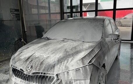 Skoda Rapid II, 2020 год, 990 000 рублей, 4 фотография