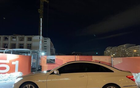 Mercedes-Benz E-Класс, 2010 год, 1 375 000 рублей, 4 фотография