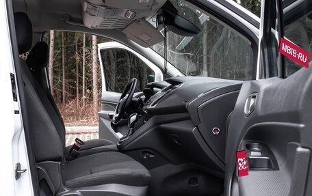 Ford Tourneo Connect II рестайлинг, 2017 год, 1 990 000 рублей, 13 фотография