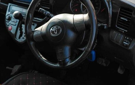 Toyota Wish II, 2003 год, 580 000 рублей, 3 фотография